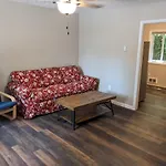 Carter #5 Two Bedroom Unit Near Xavier Downtown